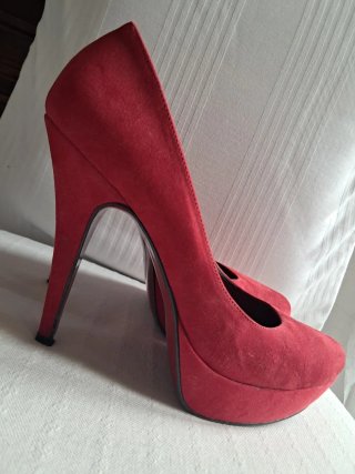 Décolleté rosse