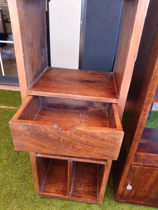 2 Librerías coloniales de madera natural