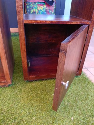 2 Librerías coloniales de madera natural