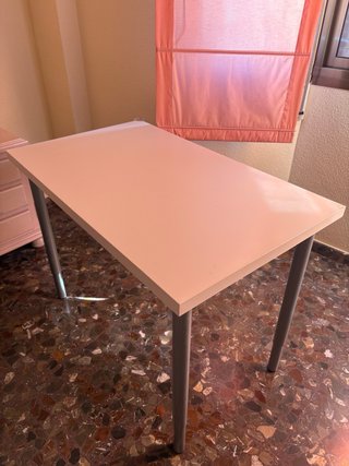 Mesa de estudio IKEA blanca