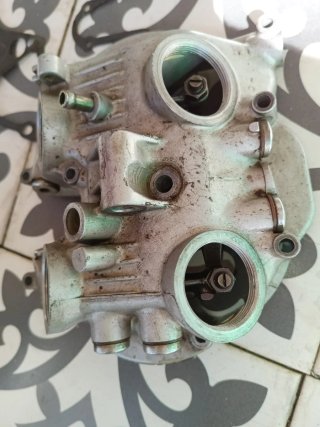 Tapa Balancines Honda Dominator 650