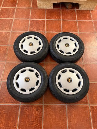 4 Llantas con Neumáticos para BMW E30