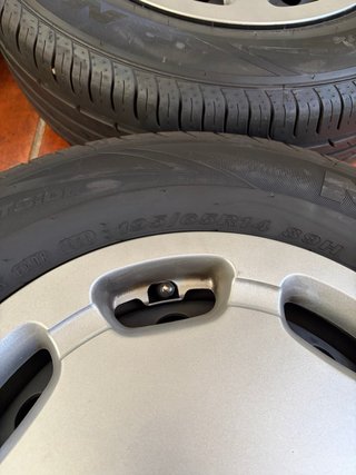 4 Llantas con Neumáticos para BMW E30
