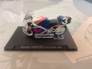 Moto KTM LC8 Fabrizio Meoni 2002 Altaya