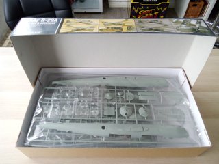 B-29A ENOLA GAY MAQUETA ACADEMY 1/72