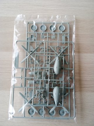 B-29A ENOLA GAY MAQUETA ACADEMY 1/72