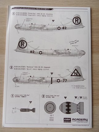 B-29A ENOLA GAY MAQUETA ACADEMY 1/72