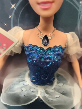 Muñeca Barbie Cenicienta Luces Mágicas