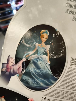 Muñeca Barbie Cenicienta Luces Mágicas