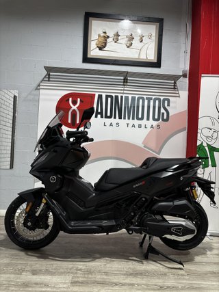 VOGE SR450X 2026 Negra