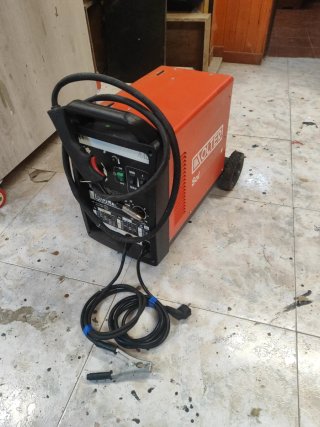 Grupo de soldar semiautomático Solter MIG 165