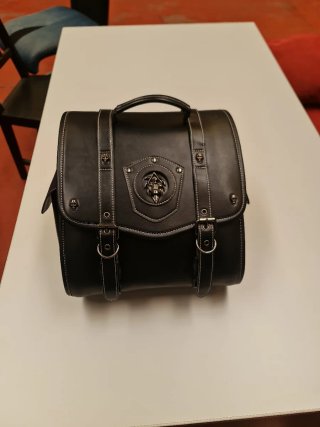 Baúl para moto negro