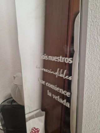 Espejo de cuerpo entero con ruedas. 40x180cm