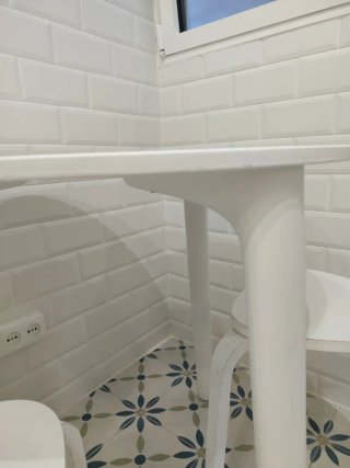 Mesa de cocina 70cm + 2 taburetes de Ikea Kyrre