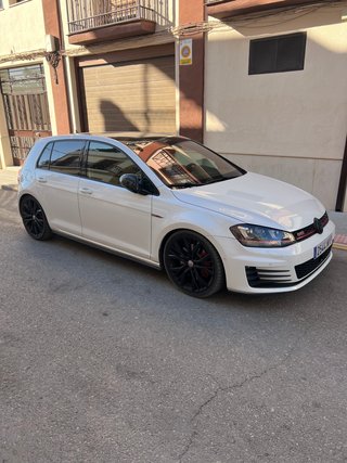 Volkswagen Golf 2014