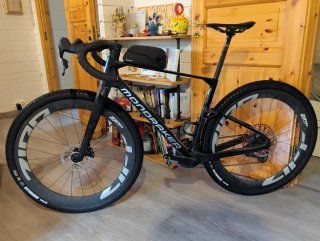 Mondraker Arid Carbon RR 2026