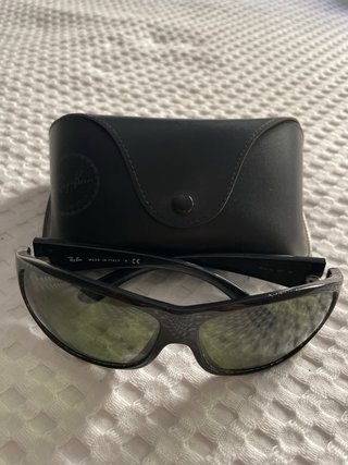 Gafas de sol negras Ray-Ban originales. Con funda.