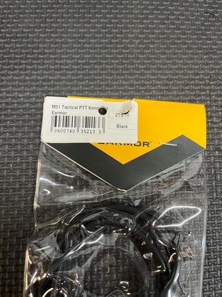Earmor M51 Tactical PTT Kenwood Negro
