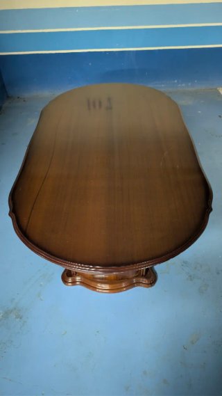 Mesa de comedor grande estilo vintage