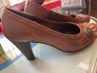 Zapatos de piel marrones