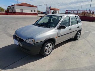 OPEL CORSA 2000