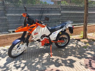 Suzuki DR Big 750