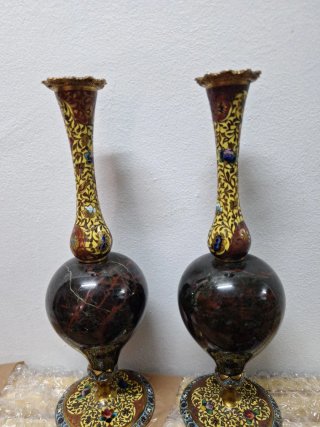 Set de 2 Jarrones Decorativos Piedra y Metal