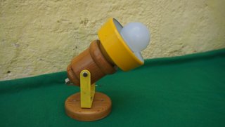 Lamparas variadas madera ver fotos leer 2-3€