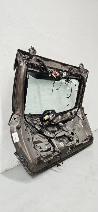 Portón Porsche Cayenne 2010-2014 95851201104