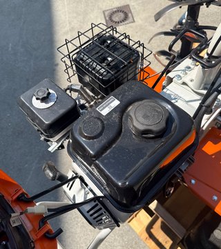 Motoazada STIHL MH 700 a gasolina