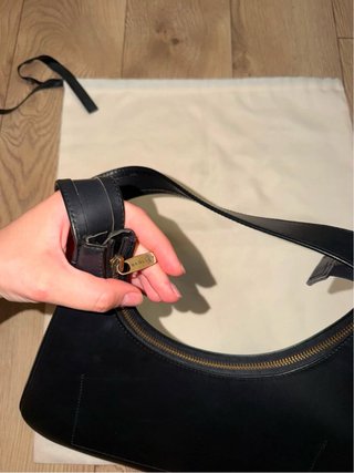 Bolso Bagllet de Cuero Negro