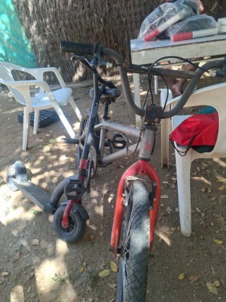 Bicicleta BMX y Patinete