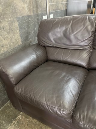 Sofá de Piel Marrón