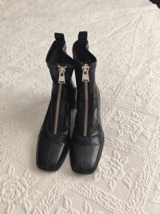 Botines Stradivarius negros cremalera número 37