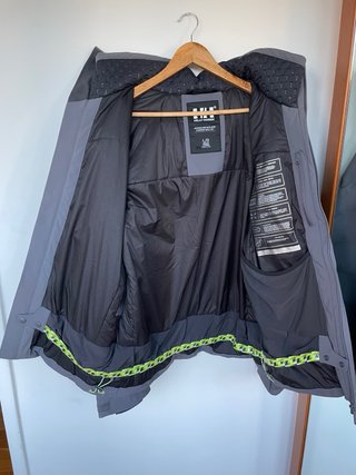 700€--->395€ abrigo helly hansen alpha puffy NUEVO