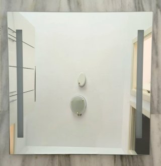 Espejo de baño iluminado moderno