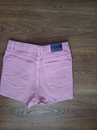 Pantalón Corto Rosa Lefties