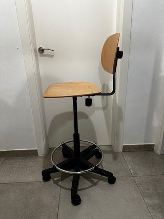 Silla de dibujo regulable