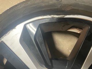 Llantas originales Audi A1 17” + neumático Bridges