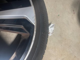 Llantas originales Audi A1 17” + neumático Bridges