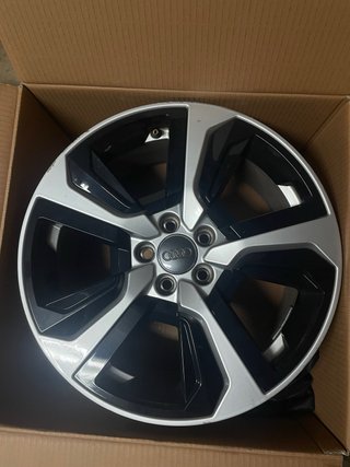 Llantas originales Audi A1 17” + neumático Bridges