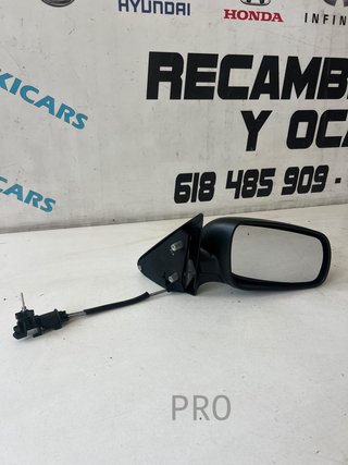 Retrovisor derecho Skoda Octavia I