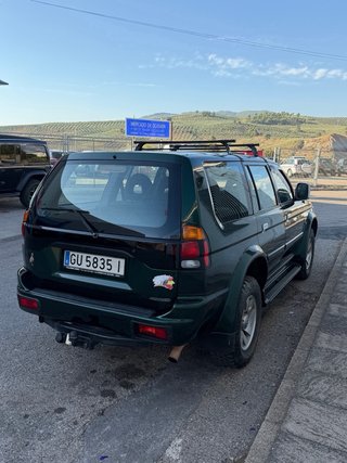 Mitsubishi Montero 1999