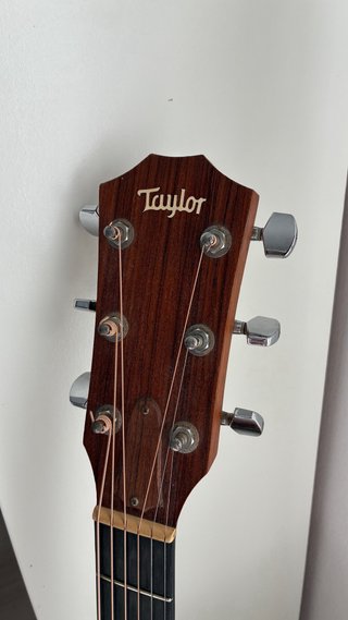 Guitarra acústica-eléctrica Taylor Grand Auditoriu