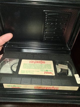 VHS Perseguido Arnold Schwarzenegger
