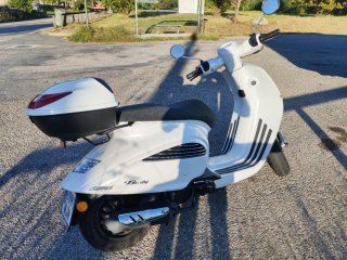 Scooter Daelim besbi 125 cc