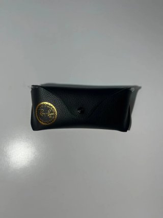 Gafas de sol negras