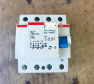 Interruptor Diferencial Tetrapolar ABB 40A
