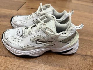 Zapatillas Nike Talla 39 Blancas