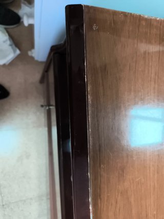 Se regala cómoda de madera